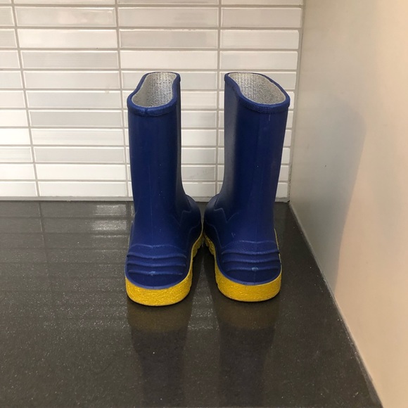 Toddler Unisex Rain Boots - Picture 4 of 10